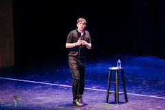 4196-temple-israel-comedian-alex-edelman-eissey-theater-coastal-click-photography