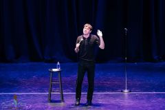 4213-temple-israel-comedian-alex-edelman-eissey-theater-coastal-click-photography
