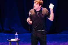 4215-temple-israel-comedian-alex-edelman-eissey-theater-coastal-click-photography