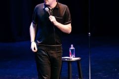 4232-temple-israel-comedian-alex-edelman-eissey-theater-coastal-click-photography