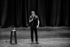 4266-temple-israel-comedian-alex-edelman-eissey-theater-coastal-click-photography